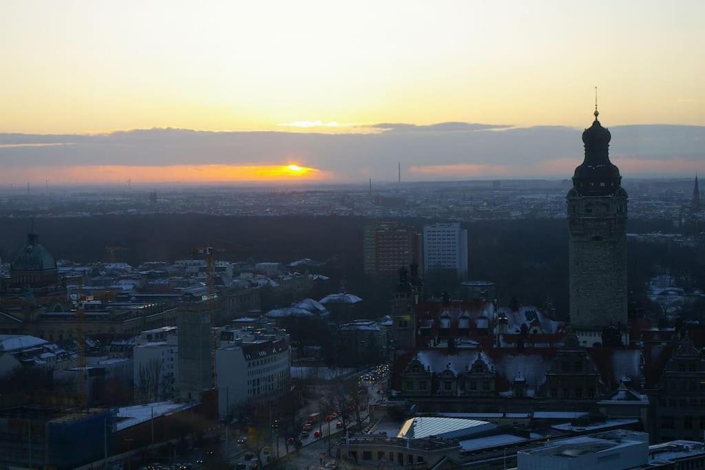 Petersweitblick-Bayerischer Bahnhof Leipzig Exterior foto